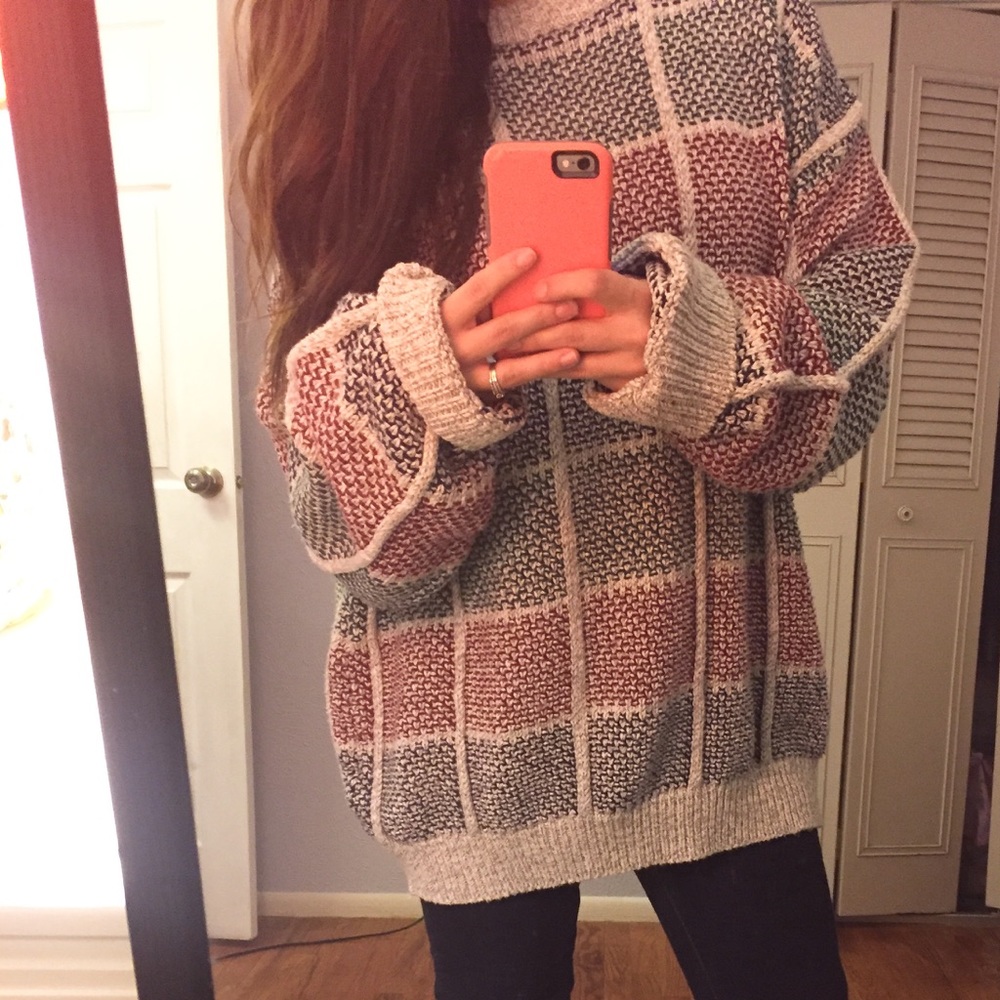 🔥 Will be donated 10/1 - Vintage Multicolor Knit Sweater
